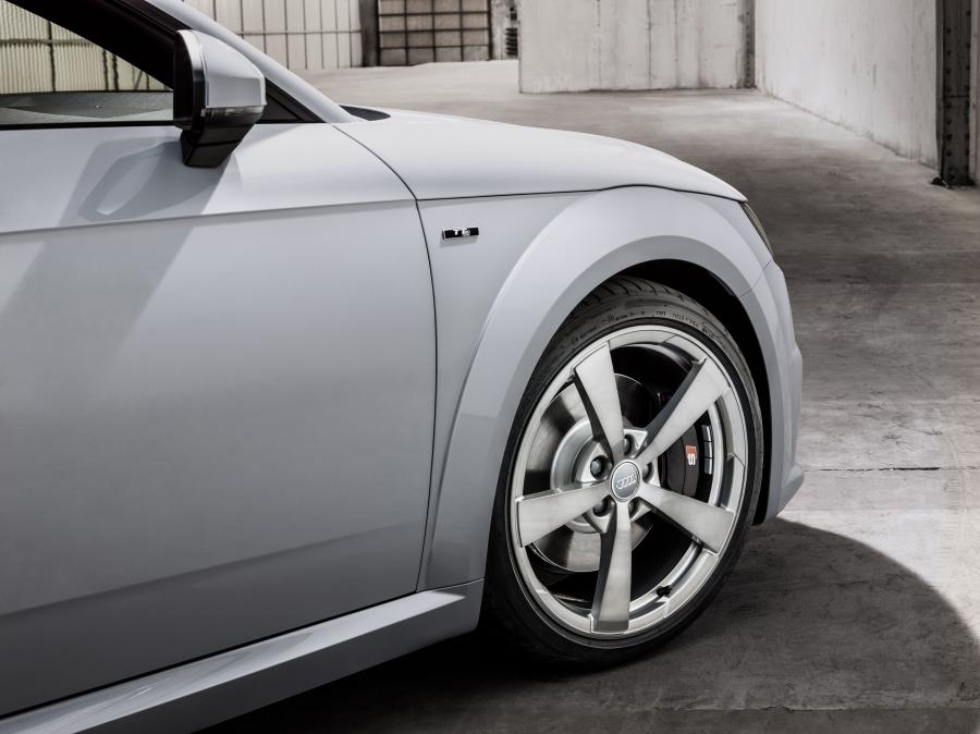Детали экстерьера Audi TT Roadster 20 Years (8S) 2018 года  (WW) (фото 41 из 44)